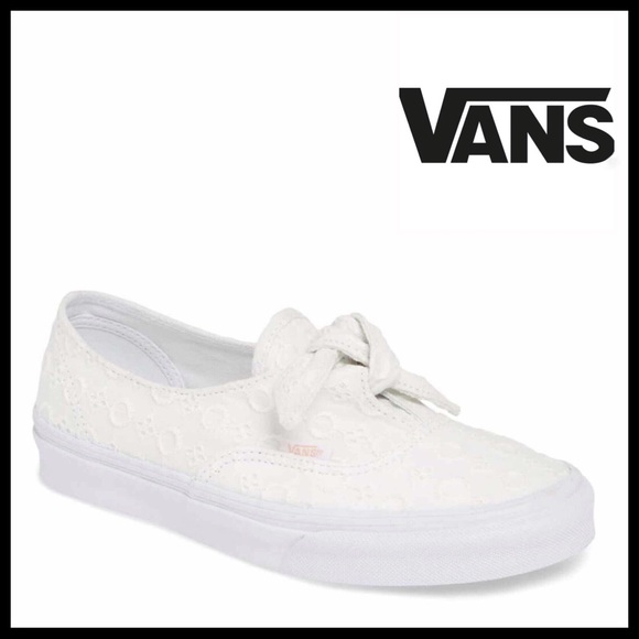 low top vans white
